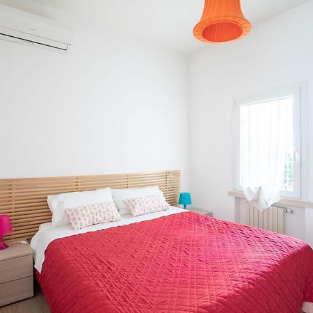 Bilocale Con Giardino A 200Mt Dal Mare - Homeunity Rimini Exterior foto